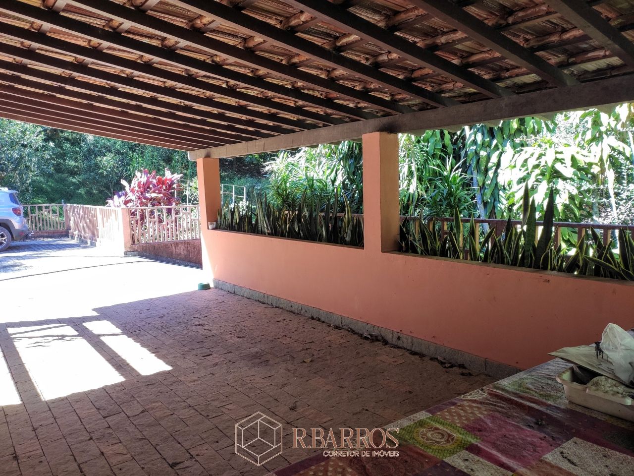Residencial - Propriedade com ampla área verde e tranquilidade | Código:ST0011
