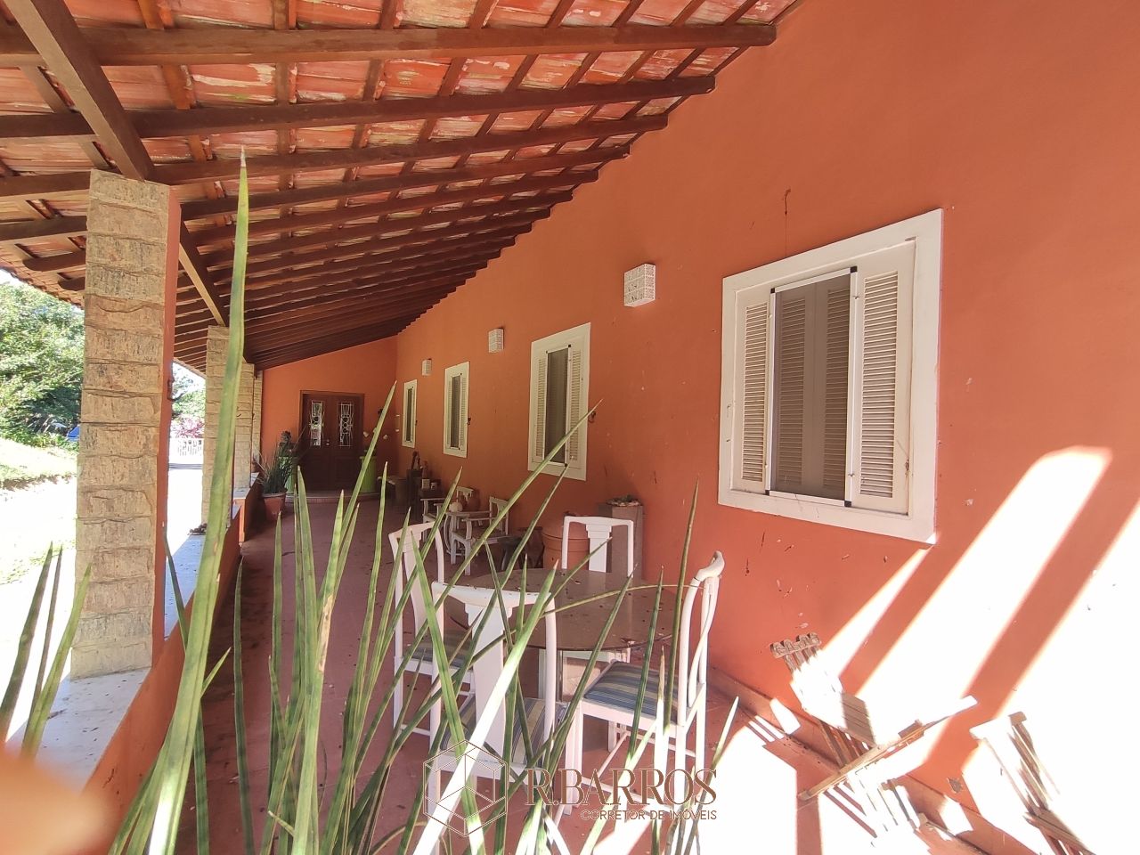 Residencial - Propriedade com ampla área verde e tranquilidade | Código:ST0011