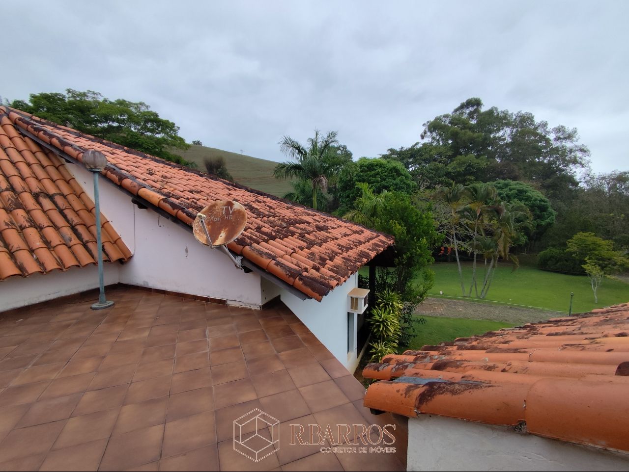 Residencial - Refúgio, Tradição e Conforto em Meio à Natureza | Código:ST013-2025
