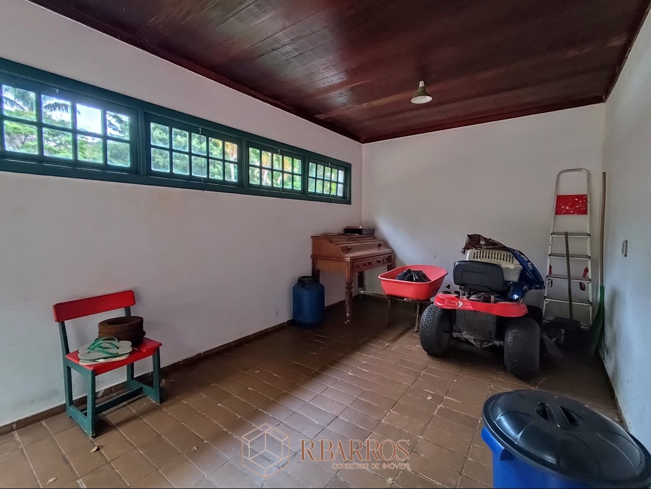 Residencial - Refúgio, Tradição e Conforto em Meio à Natureza | Código:ST013-2025