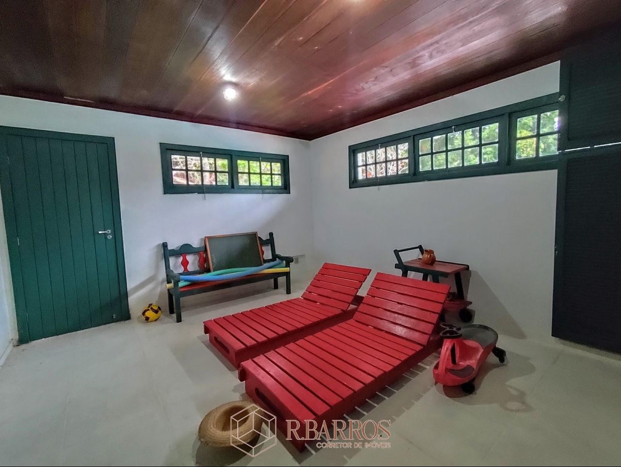Residencial - Refúgio, Tradição e Conforto em Meio à Natureza | Código:ST013-2025