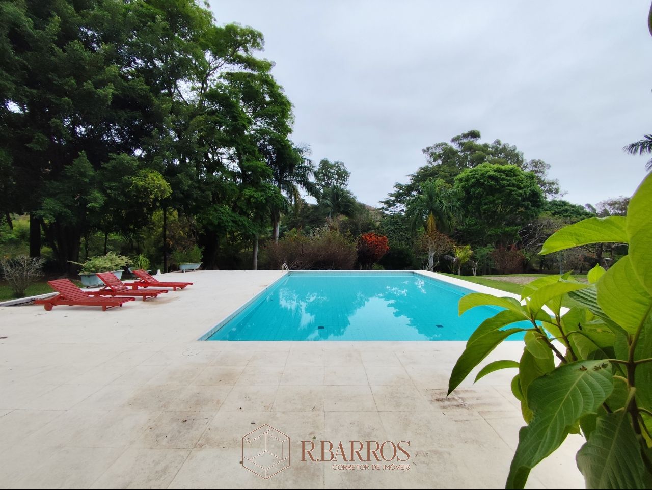 Residencial - Refúgio, Tradição e Conforto em Meio à Natureza | Código:ST013-2025
