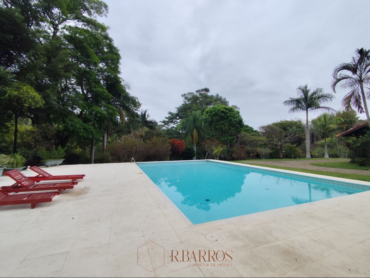 Residencial - Refúgio, Tradição e Conforto em Meio à Natureza | Código:ST013-2025