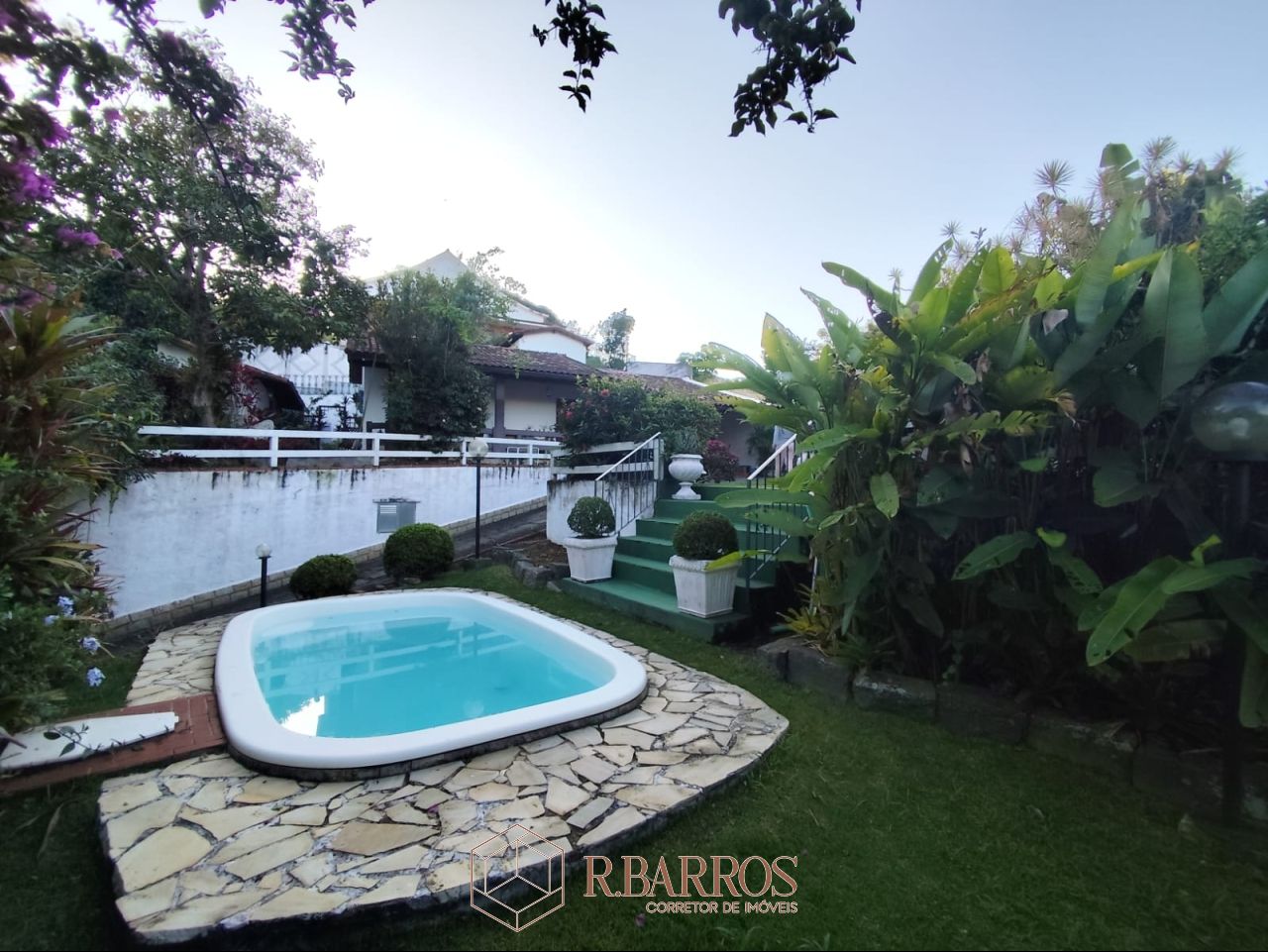 Residencial - Um refúgio encantador às margens do Lago de Javary | Código:CS1302026