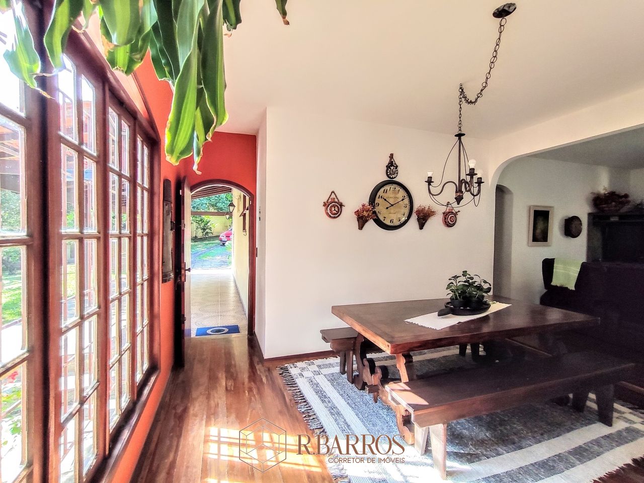 Residencial - Excelente imóvel com total privacidade | Código:CS027