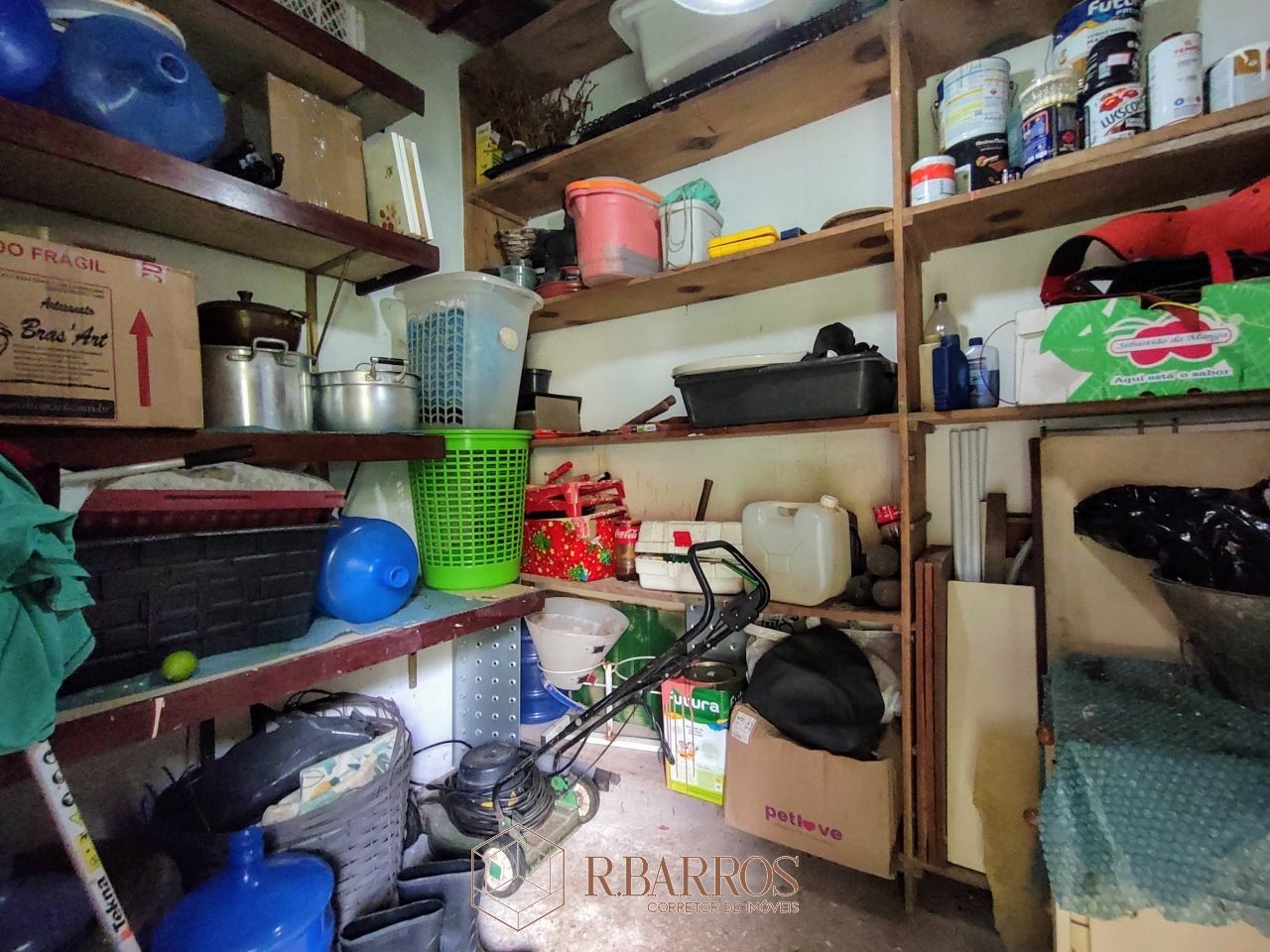 Residencial - Excelente imóvel com total privacidade | Código:CS027