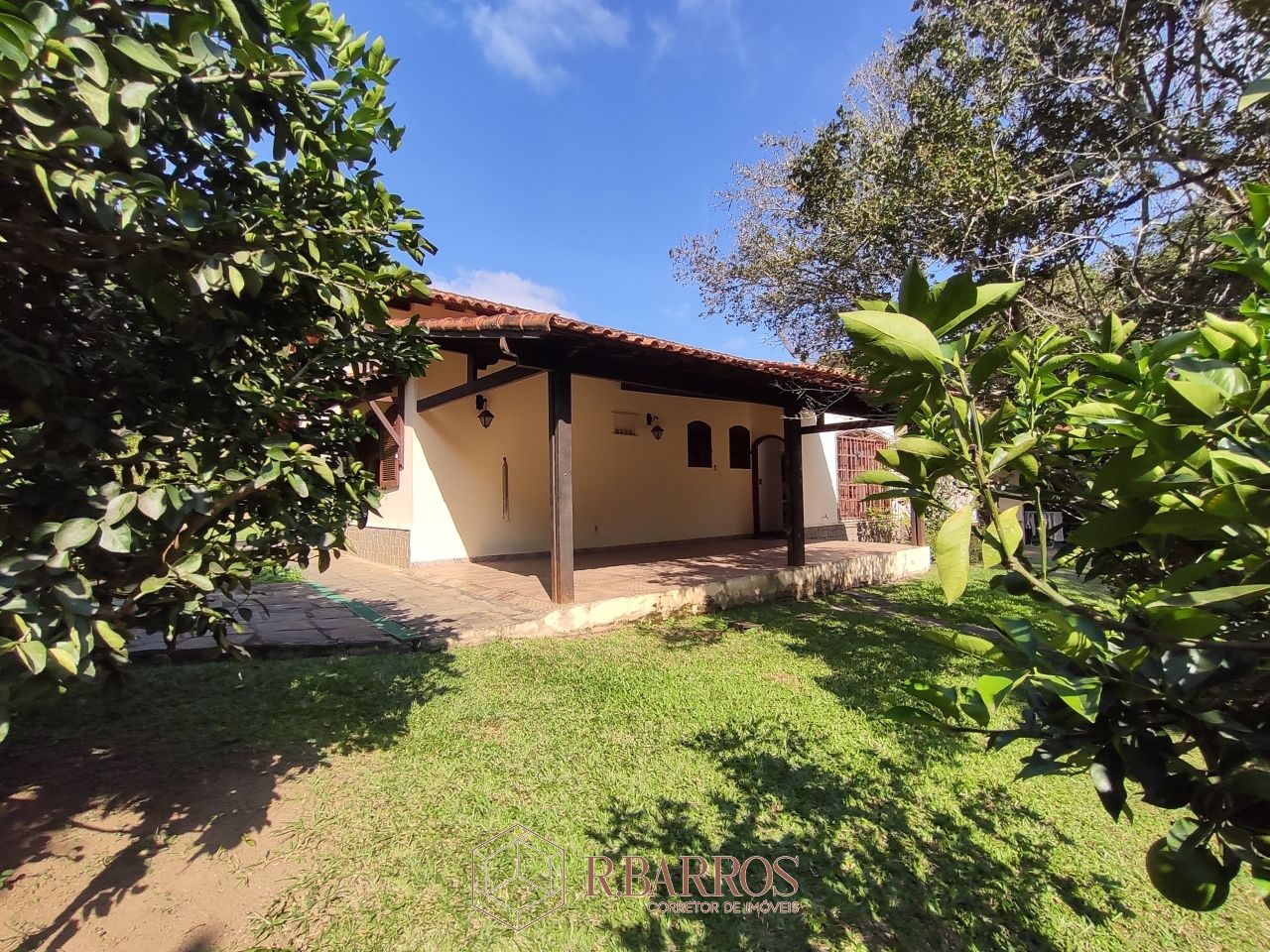 Residencial - Excelente imóvel com total privacidade | Código:CS027